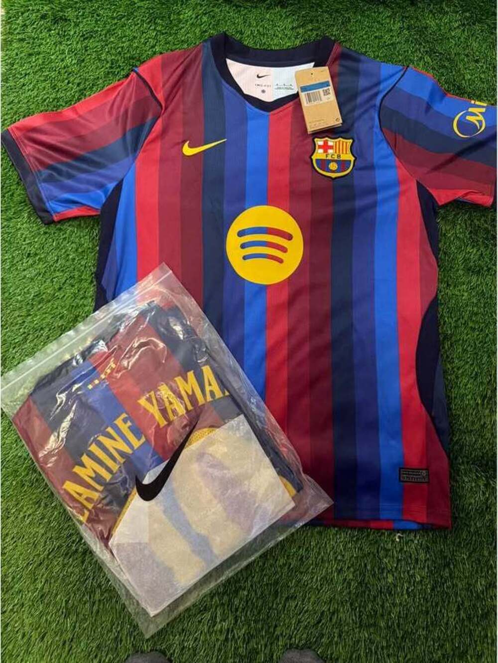 Jersey Oficial FC Barcelona Local – Lamine Yamal #10